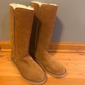 KOOLABURRA by UGG Classic Slim Tall Fur lined boot